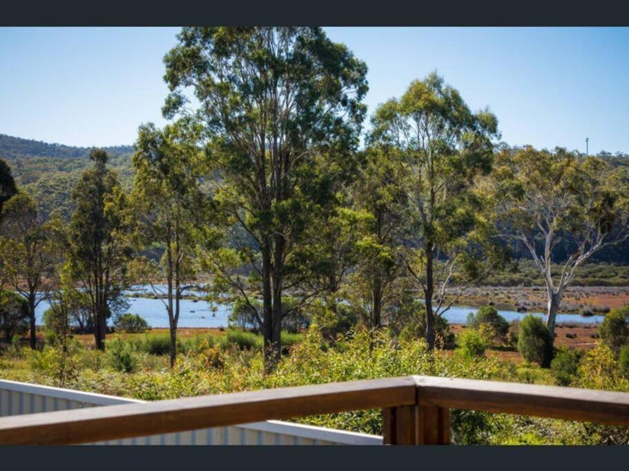 Top Of The Lake Holiday Units Merimbula Exteriör bild