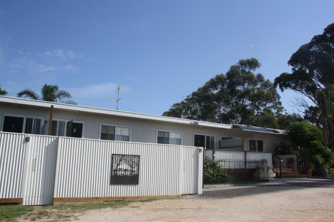 Top Of The Lake Holiday Units Merimbula Exteriör bild